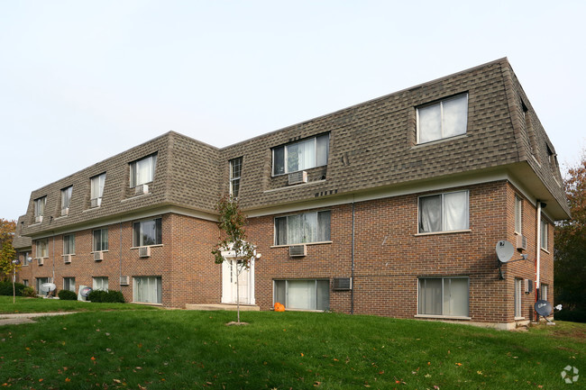 Building Photo - St. Charles Place Apartments