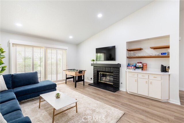 Photo - 216 Desert Falls Dr E