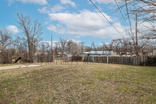 Photo - 2722 N Holyoke St