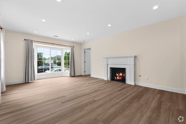 Building Photo - 1165 Stanford St Rental