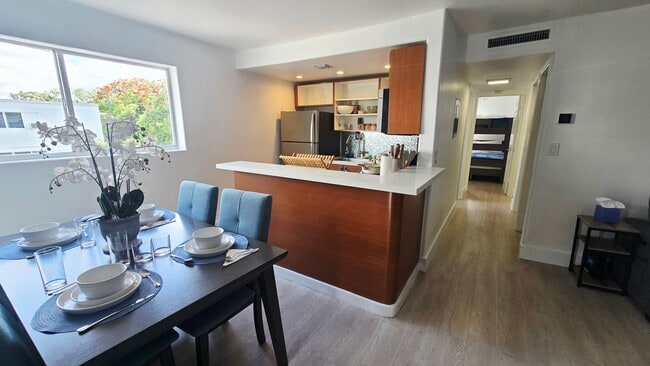 Building Photo - 3101 SW 27th Ave Unit Heart of The Grove Boutique Condo