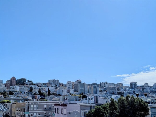 Photo - 3044 Franklin St Unit 301