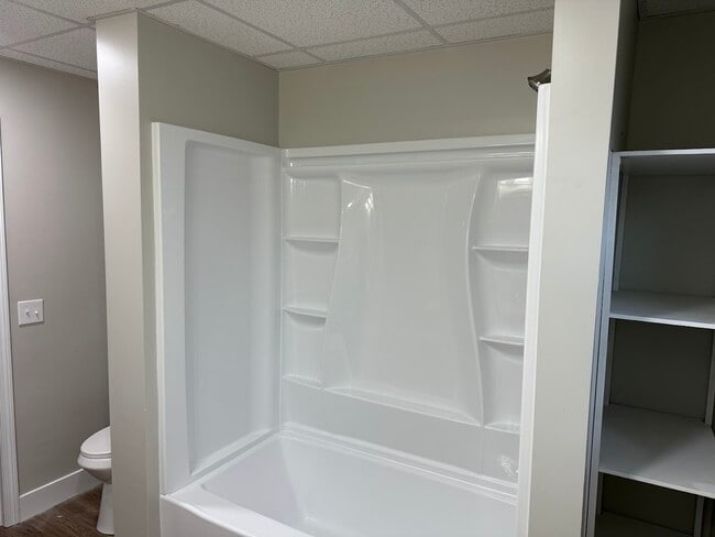 Building Photo - 1429 Candia Rd Unit 2