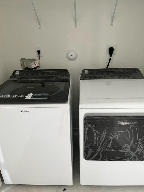 Photo - 492 NE 5th St