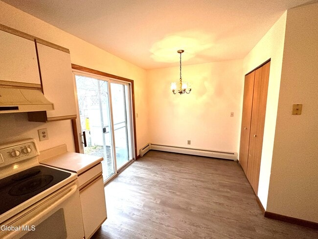 Photo - 23 Warsaw Ave