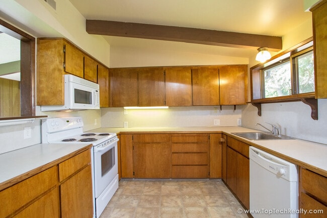 675 NW 123rd Ave