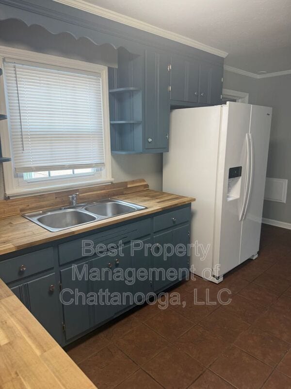 Photo - 1602 Maxwell Rd
