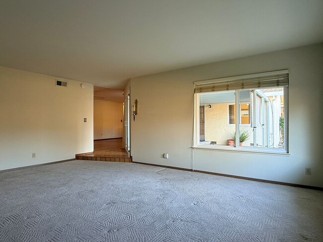 Photo - 4975 Bel Escou Dr