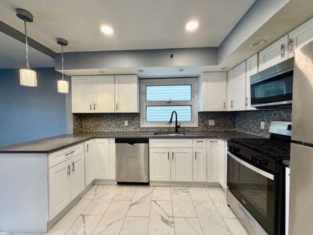 Photo - 182 W 32nd St