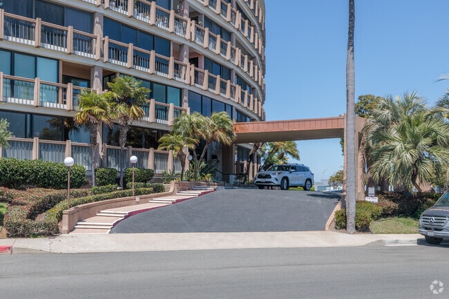Entrance - Le Rondelet Condominiums