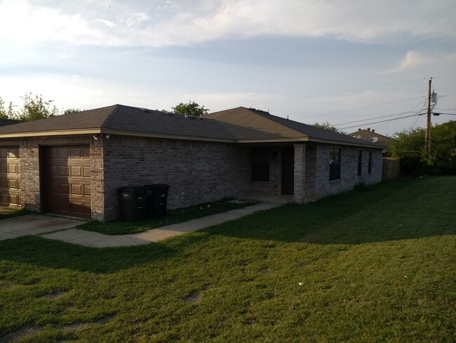Building Photo - 8124 Doreen Ave Rental