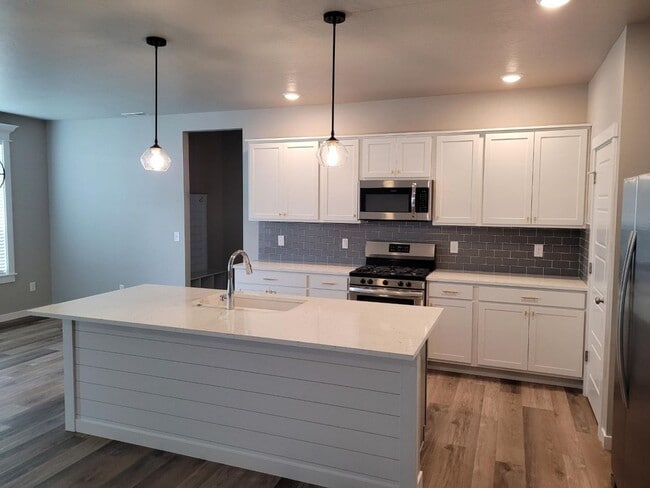 Photo - Amazing 5 Bedroom Home in Meridian!