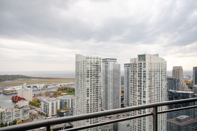 Photo - 168 Dan Leckie Way Unit SI ID1543151P