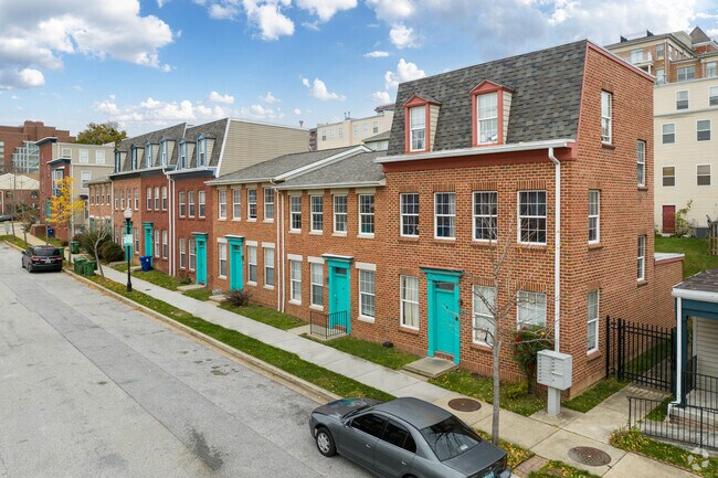 Photo - Broadway Overlook