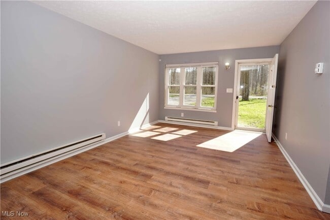 Photo - 18570 Shaw Rd