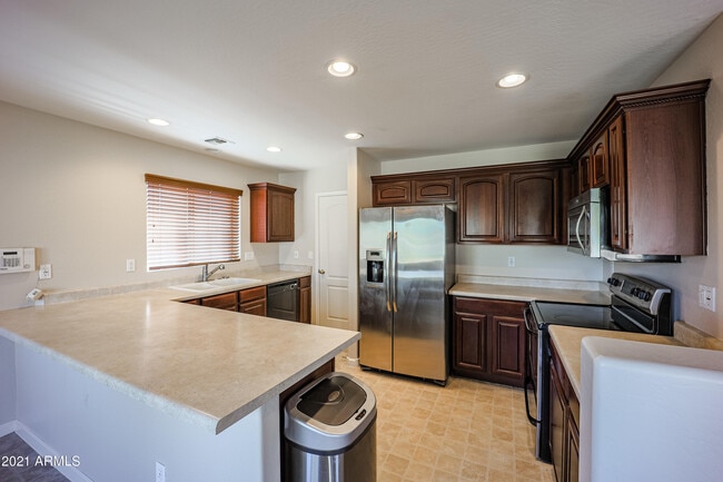 Photo - 10938 W Meadowbrook Ave