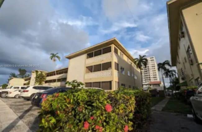 Photo - 11960 NE 19th Dr Unidad 10