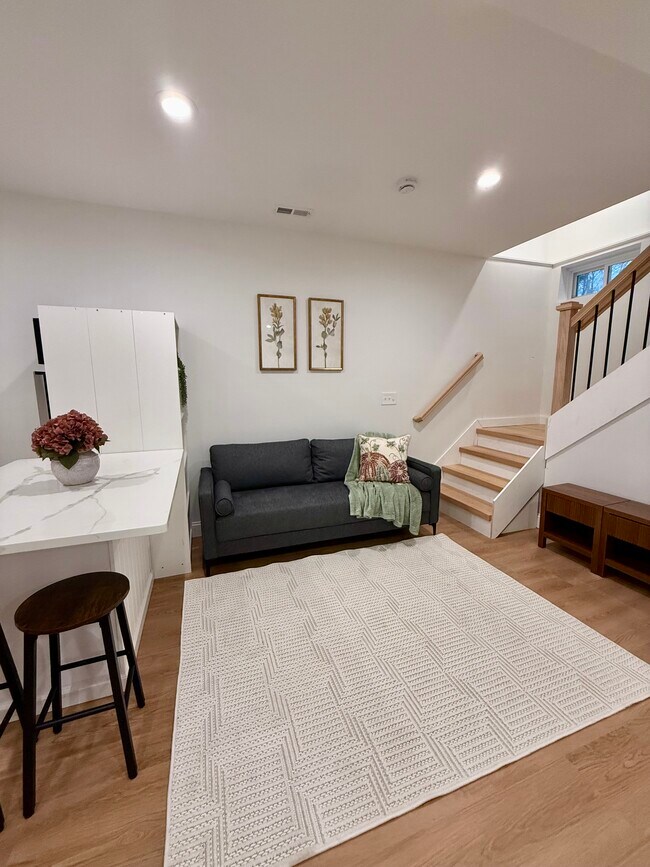 Photo - 55 Foster Rd Unidad 2 beds and 1 bath