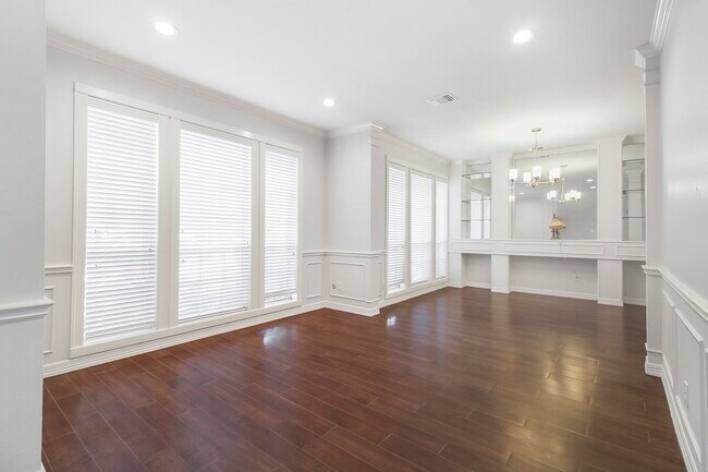 Photo - 14127 Swallowfield Dr