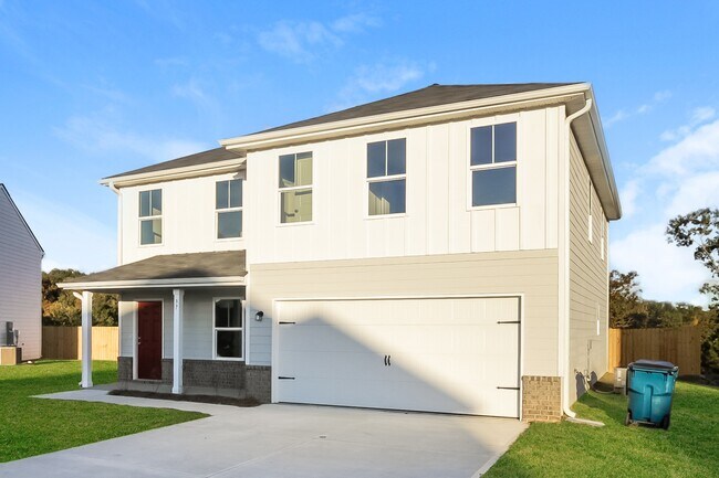 Photo - 37 Oxford Ln