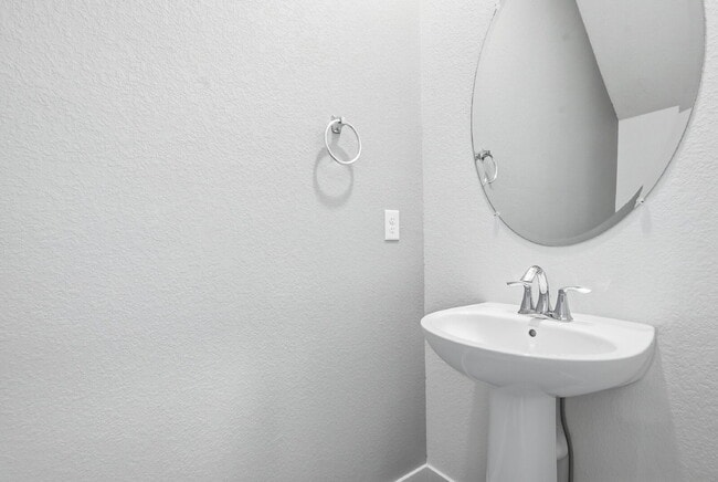 Photo - $2,735.95 - 3 Bed, 2.5 Bath Home in Loveland with Central AC, and In Unit Laundry!