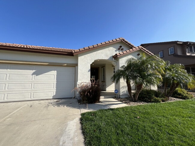Tracy: $2839 3 bedroom 2 bath single story... - Tracy: $2839 3 bedroom 2 bath single story... Apartment