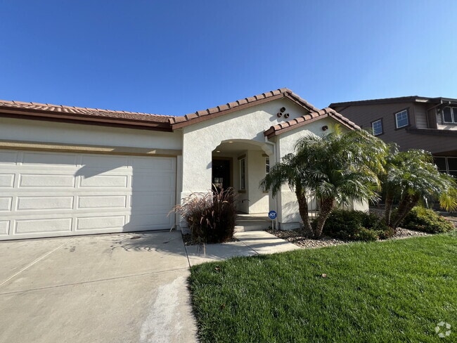 Building Photo - Tracy: $2839 3 bedroom 2 bath single story... Rental