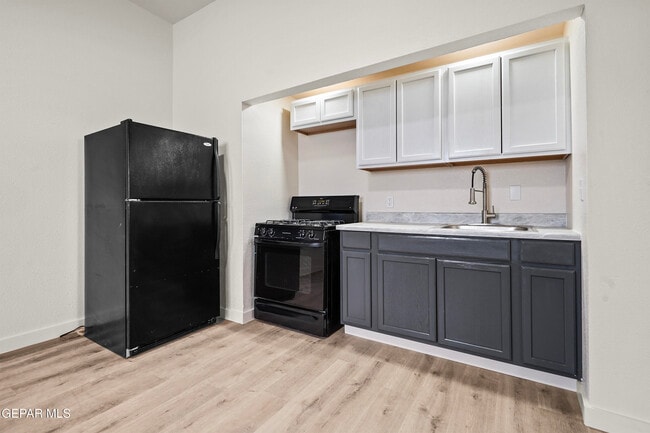 Photo - 511 E Nevada Ave Unit B