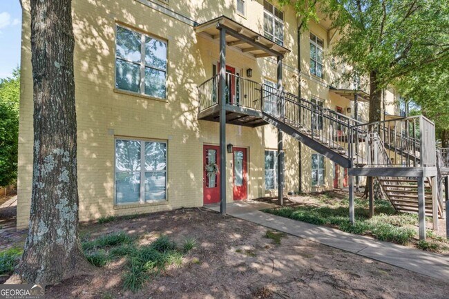 Building Photo - 1195 Milton Terrace SE Unit 2201