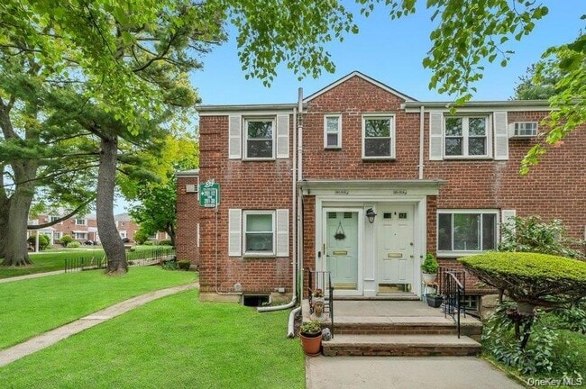 Photo - 261-72 Langston Ave Unidad UPPER