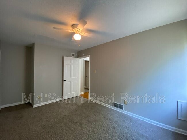 Photo - 8395 Burning Tree Ln