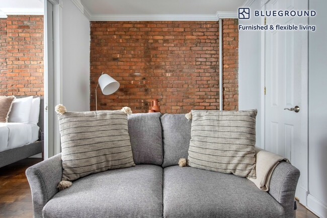 120 Christopher St Unit SI FL2-ID1274