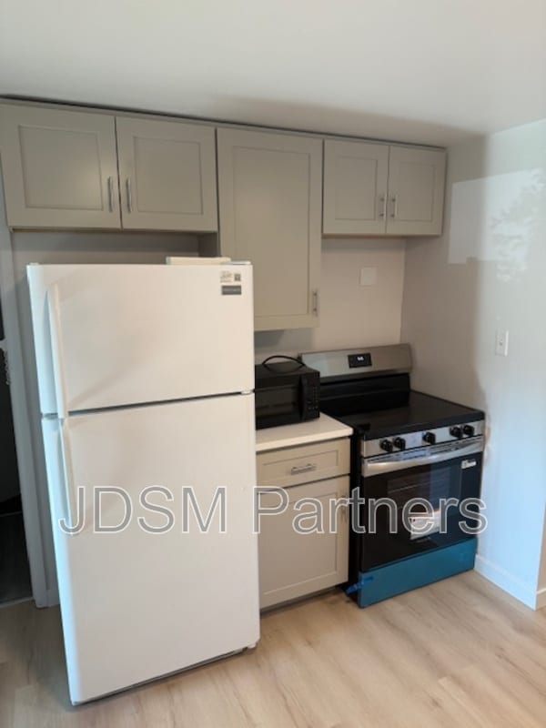 Photo - 1046 Harrison St