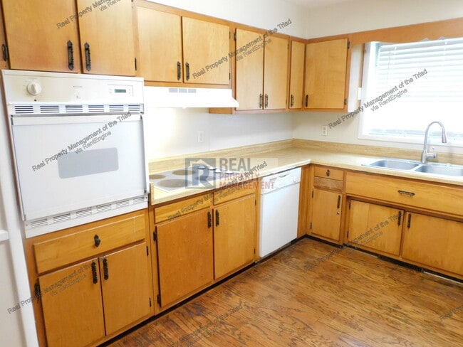 604 Pineburr Rd