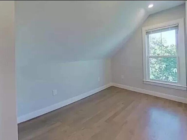 Photo - 46 Ridgemont St Unit #3