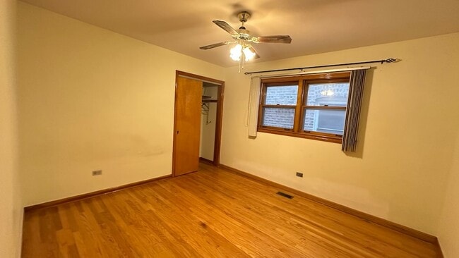 Photo - 5728 N McVicker Ave