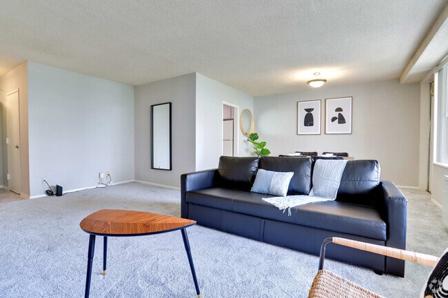 Building Photo - 2111 Richmond Hwy Unit FL4-ID1022401P Rental