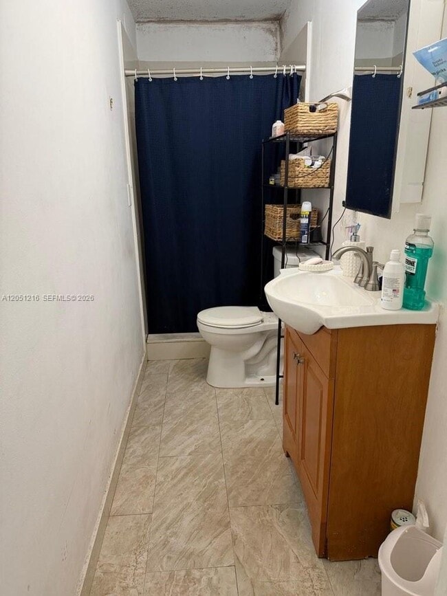 Photo - 163 NW 40th St Unit 3