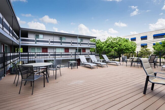 Photo - 3110 Red River St Unidad 201