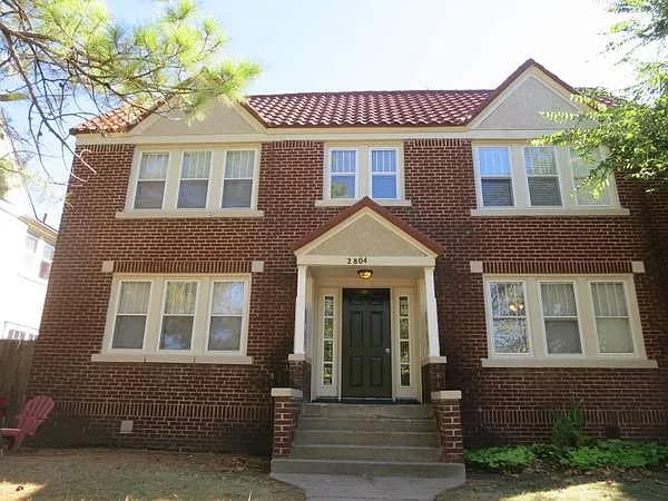 Building Photo - 2804 N Robinson Ave Rental
