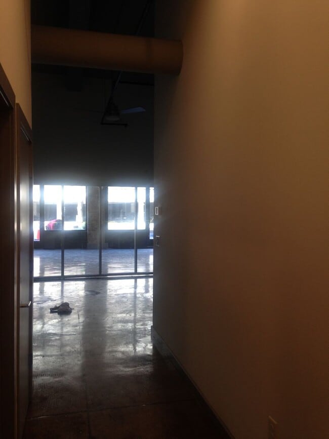 Photo - River Lofts West