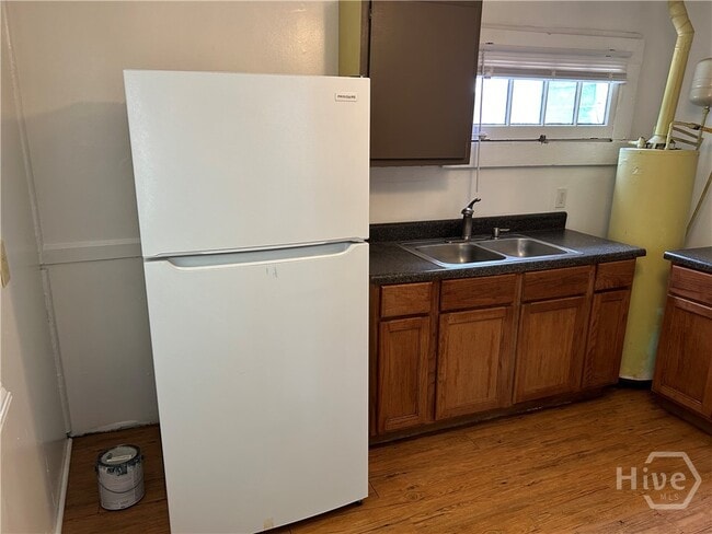 Photo - 433 S Rocksprings St