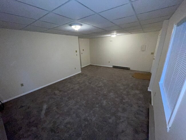 Building Photo - 74 N Allen St Unit 2
