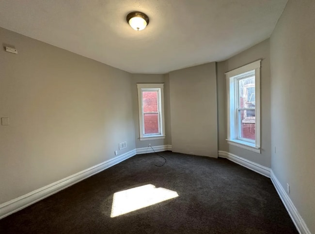 Photo - 3214 Natural Bridge Ave Unidad 3214 Natural Bridge Ave, 2nd fl