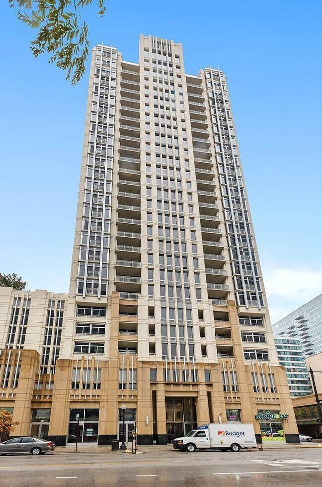 Building Photo - 1400 S Michigan Ave Unit 2009 Rental