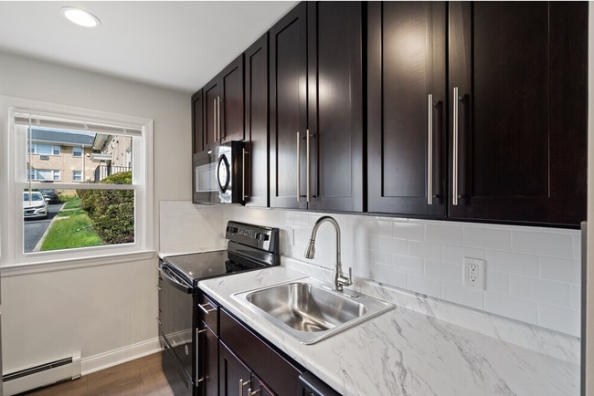 Photo - Village Arms Apartments