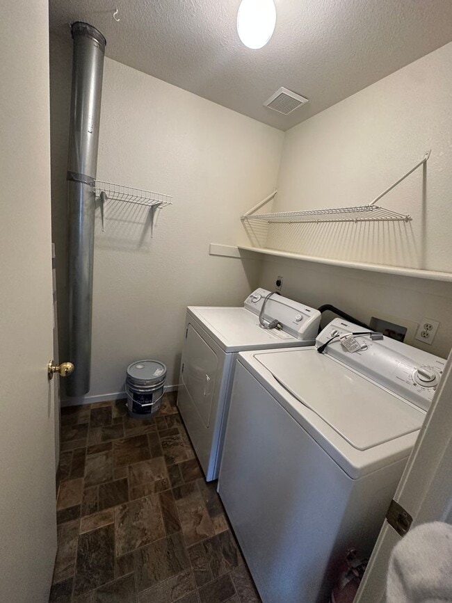 Photo - 2 Bedroom Unit for Rent