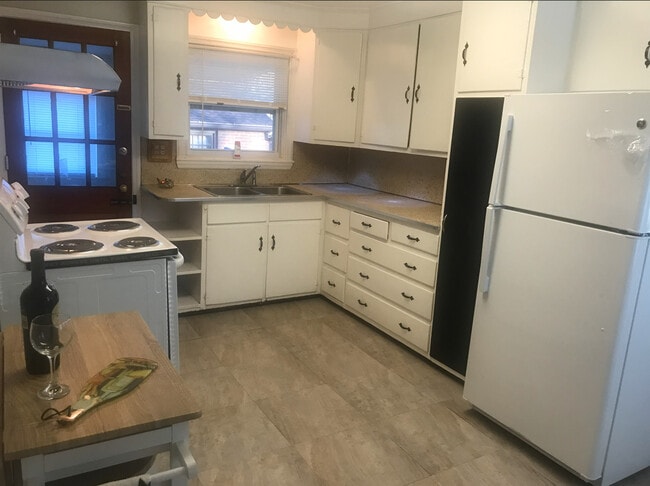 Building Photo - 57 Alice St Unit 61AliceStreet