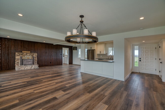 Photo - 10828 Davis Rd