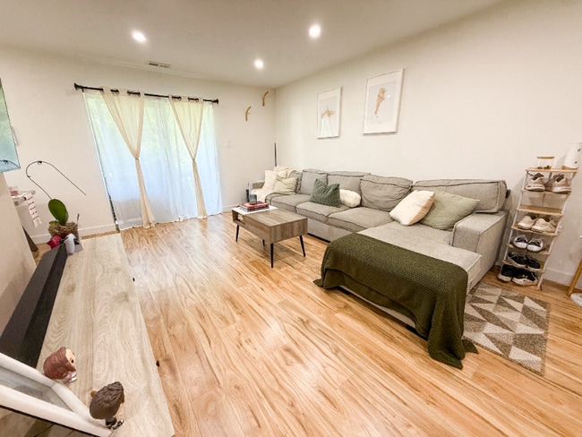 Photo - 3300 Johns Ct Unit 3302